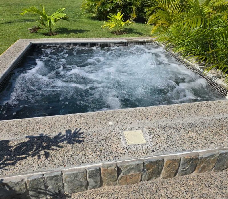 JACUZZI 1