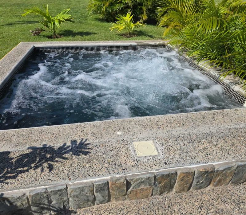 JACUZZI-1.jpeg